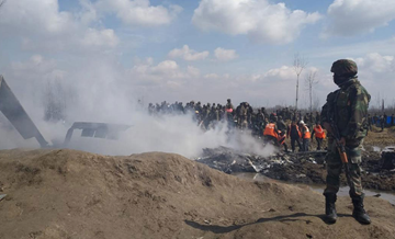 Cammu Keşmir'de gerilim tırmanıyor: Karşılıklı savaş uçakları düşürüldü