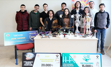 OMÜ'lü gençler kendi yazılımlarıyla ürettikleri dronlarla TEKNOFEST'te yarışacak