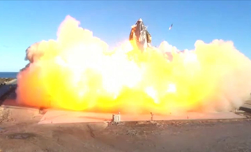 SpaceX'in Mars'a göndermeyi planladığı Starship aracı, deneme uçuşu sonrası yerde infilak etti