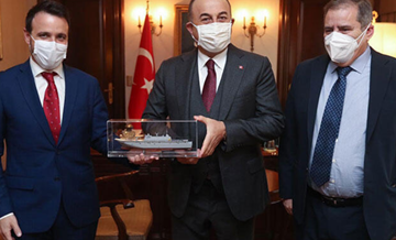 Bakan Çavuşoğlu, İspanya'nın Ankara Büyükelçisi Hergueta ile savunma sanayi iş birliğini görüştü