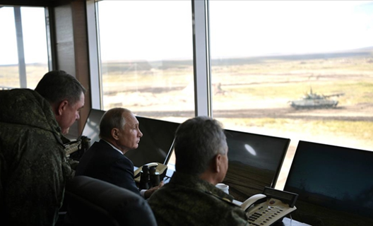 Putin:We will continue to strengthen and equip the Russian army with modern weapons