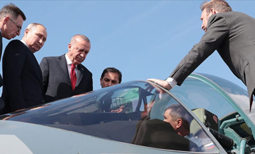 Erdoğan ile Putin 'Su-57'yi inceledi