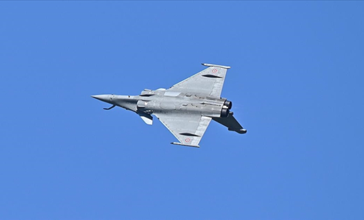 Fransa Endonezya’ya 42 Rafale savaş uçağı satıyor