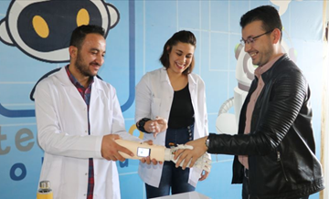 Hislere göre hareket edebilen biyonik el geliştirildi