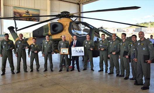 T129 Atak helikopteri Brezilya’daki ilk uçuş gösterisini yaptı