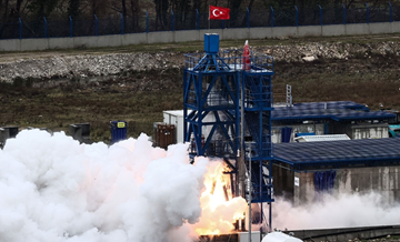 'Ay'a Sert İniş' görevinde kullanılması planlanan hibrit roket motorunun testi başarıyla sonuçlandı