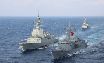 NATO Daimi Deniz Görev Grubu-2 ile TCG GEDİZ firkateyni geçiş eğitimi icra etti