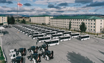 Milli Savunma Bakanlığından, Gürcistan ordusuna zırhlı iş makinesi ve özel otobüs desteği